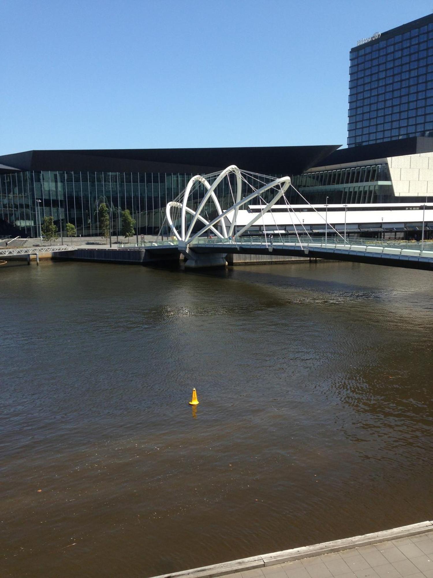Waterfront Melbourne Apartments Bagian luar foto